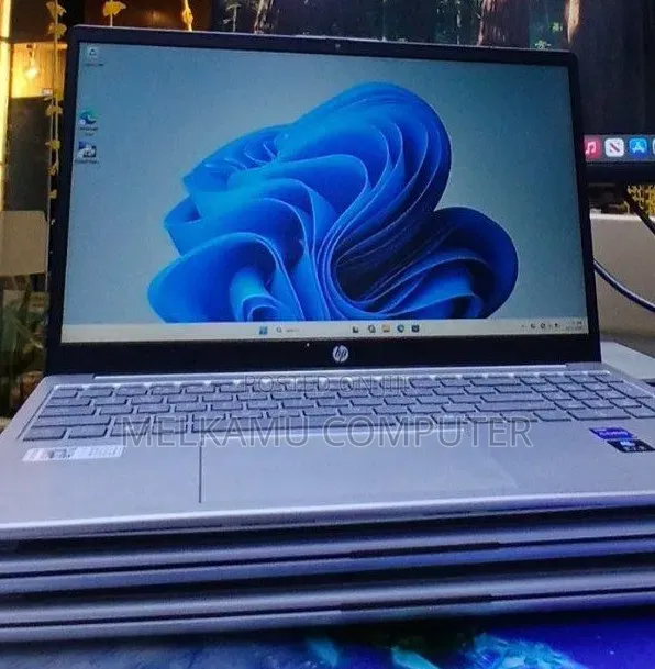 New Laptop HP Stream Notebook 16GB Intel Core i7 SSD 1T