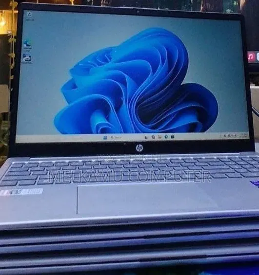 New Laptop HP Stream Notebook 16GB Intel Core i7 SSD 1T