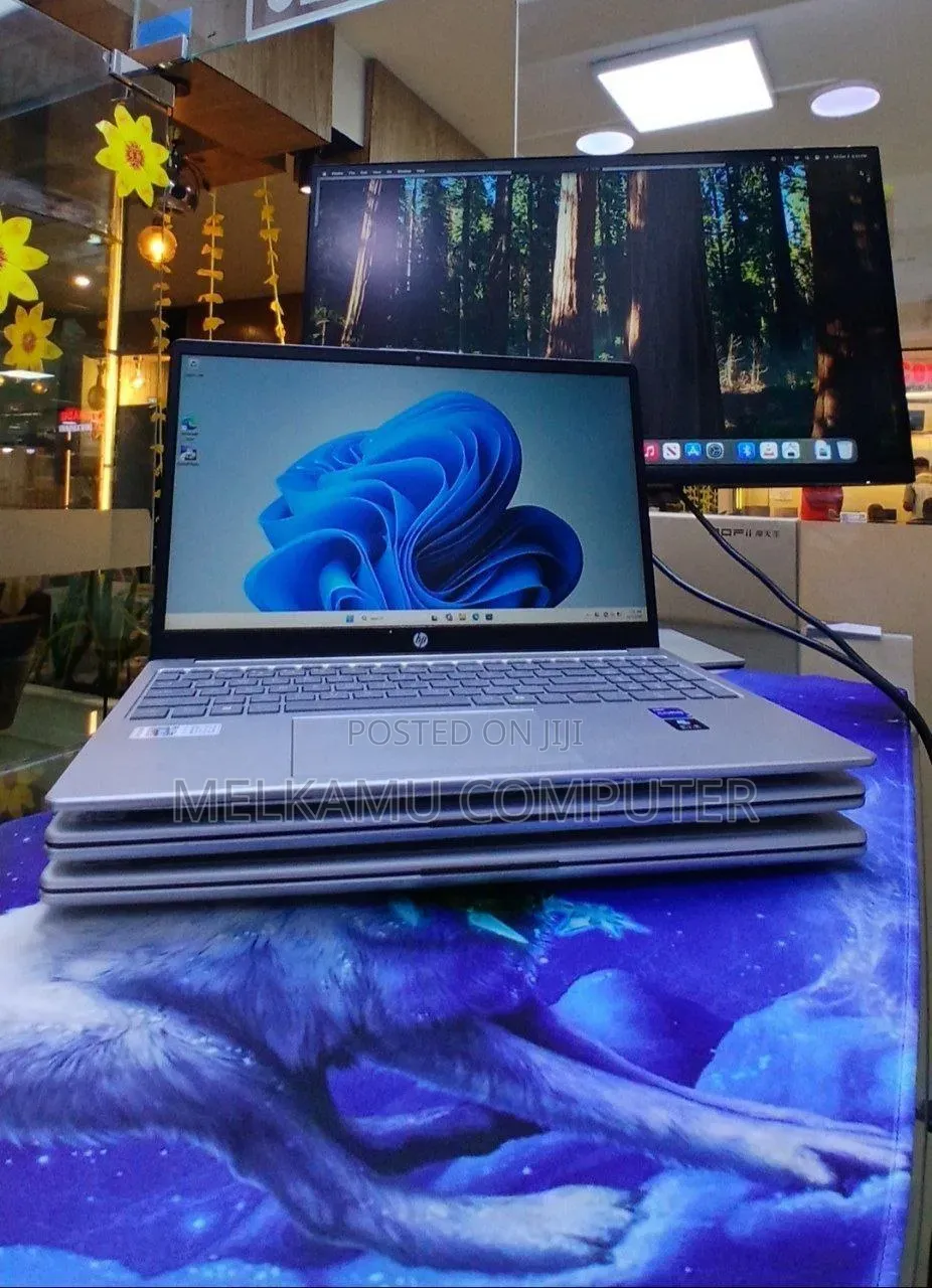 New Laptop HP Stream Notebook 16GB Intel Core i7 SSD 1T