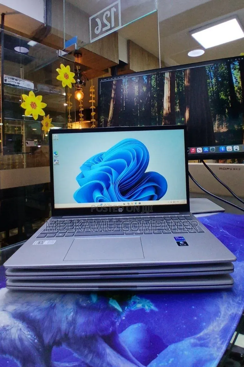 New Laptop HP Stream Notebook 16GB Intel Core i7 SSD 1T