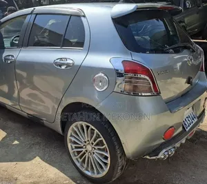 Toyota Yaris 2007 Gray