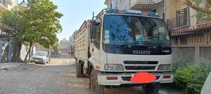 2014 ሞዴል Isuzu FSR ሞተር ያልፈታ