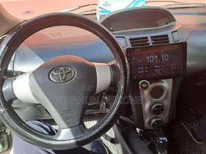 Toyota Yaris 2007 Gray