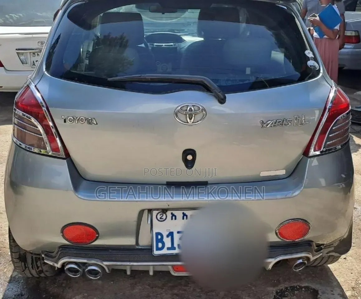 Toyota Yaris 2007 Gray