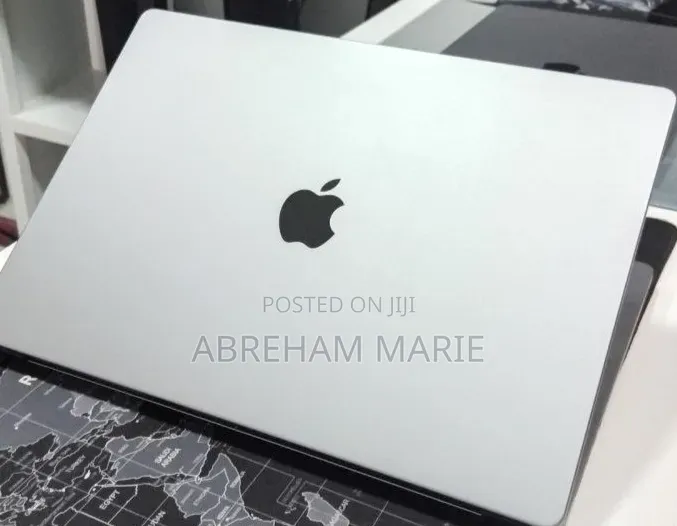 New Laptop Apple MacBook Pro 2024 M4 Pro 16GB Apple M4 Pro SSD 512GB