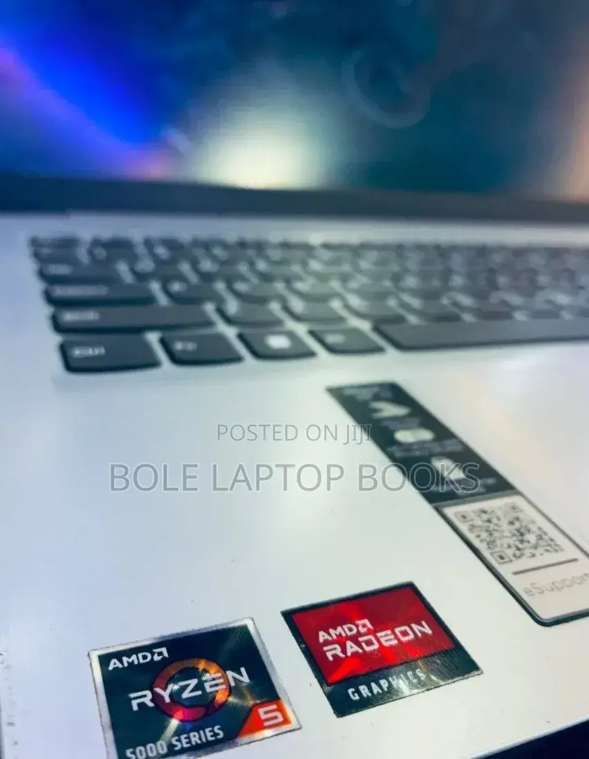 Laptop Lenovo IdeaPad 1 8GB AMD Ryzen 5 SSD 256GB