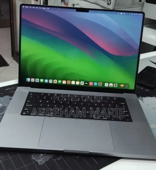 New Laptop Apple MacBook Pro 2021 M1 Max 32GB Apple M1 Max SSD 1T