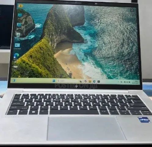 New Laptop HP EliteBook 840 G9 16GB Intel Core i7 SSD 512GB