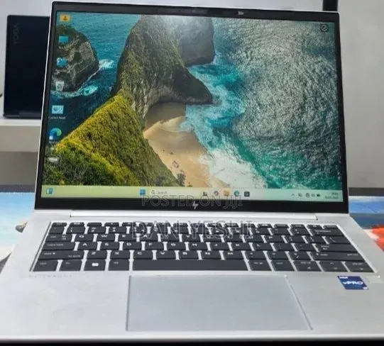 New Laptop HP EliteBook 840 G9 16GB Intel Core i7 SSD 512GB