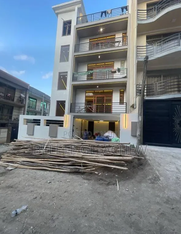 6bdrm House in Lebu, G+4 Luxury, Nifas Silk-Lafto for sale
