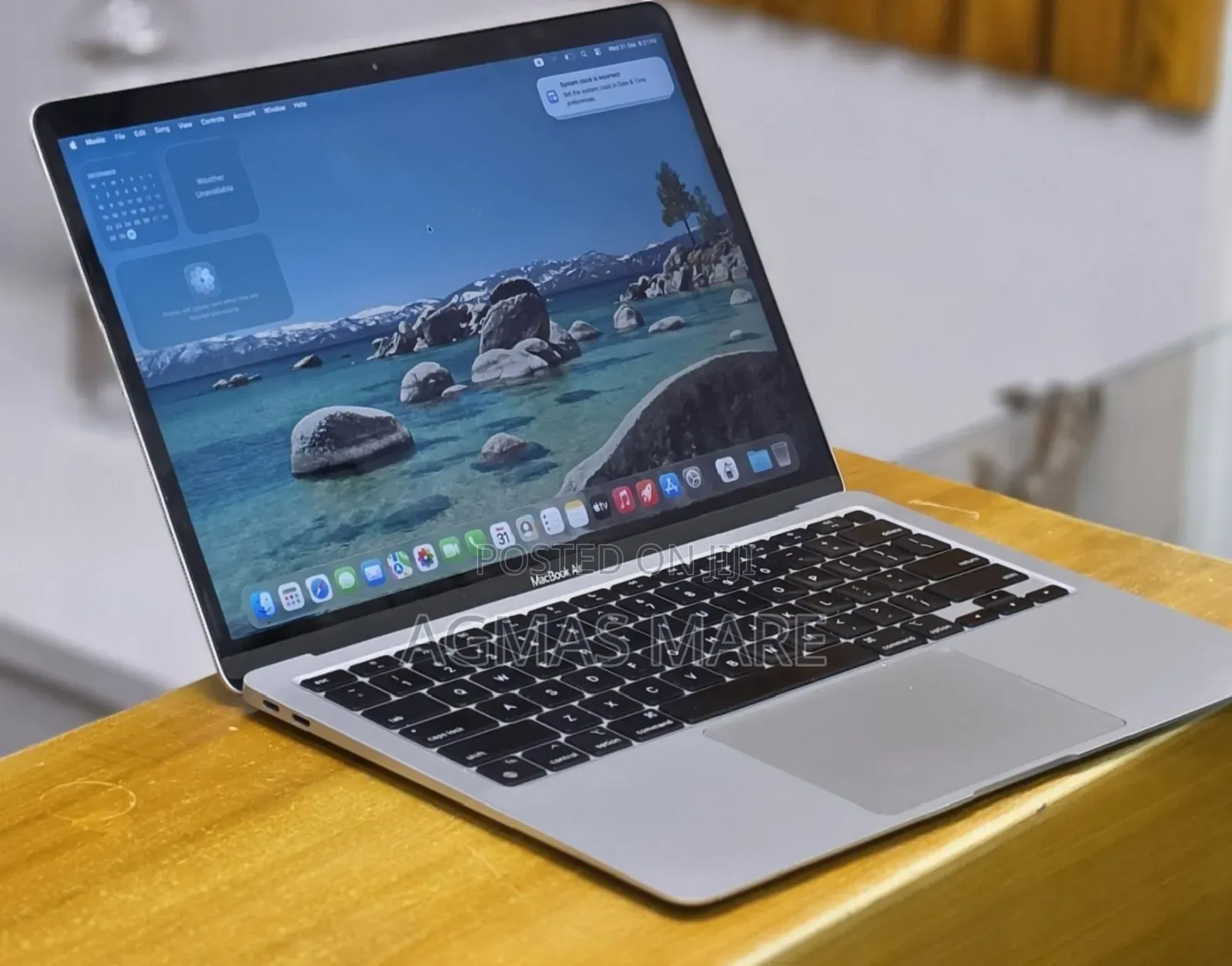 New Laptop Apple MacBook Air 2020 M1 8GB Apple M1 SSD 256GB