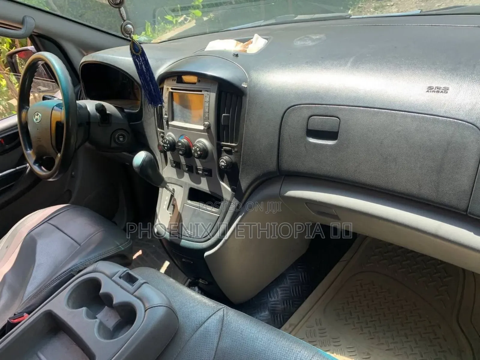 Hyundai H200 2016 Silver
