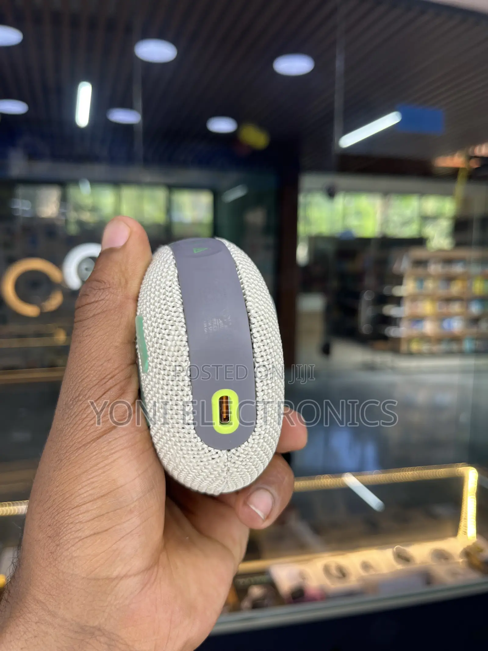 JBL Clip 5 Portable Waterproof Bluetooth Speaker (Bluetooth 5.3, )