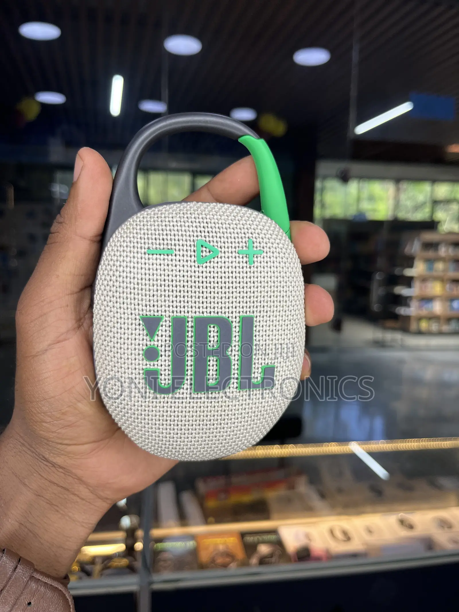 JBL Clip 5 Portable Waterproof Bluetooth Speaker (Bluetooth 5.3, )
