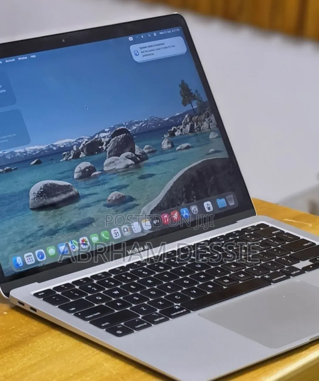 New Laptop Apple 8GB Apple M1 SSD 256GB