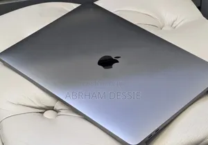 New Laptop Apple MacBook Pro 2019 16GB Intel Core i7 SSD 512GB