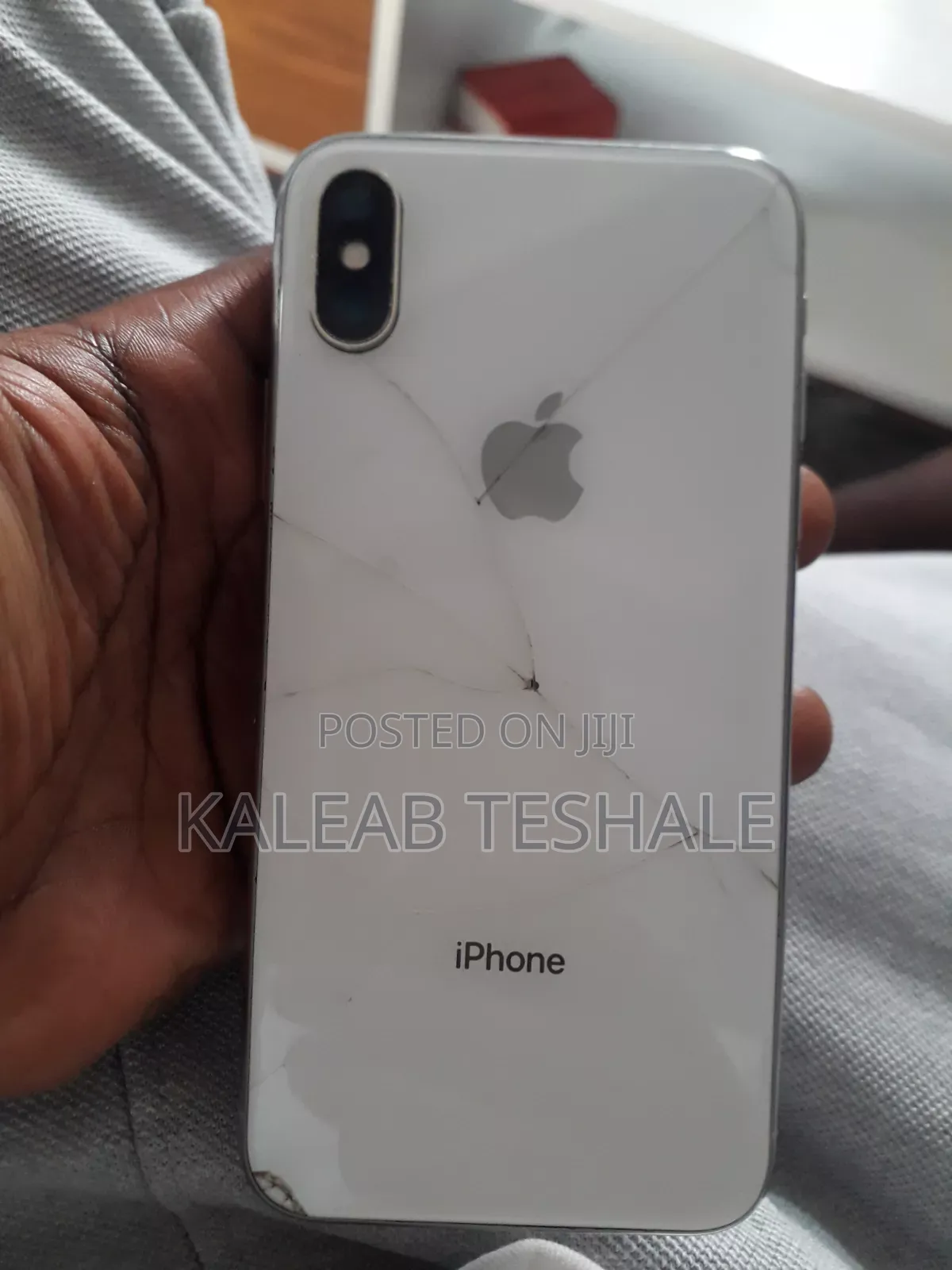 Apple iPhone X 64 GB White