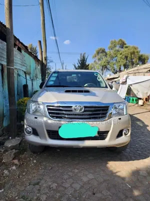 Toyota Hilux 2013