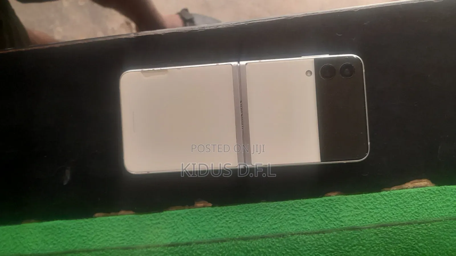 Samsung Galaxy Z Flip3 5G 128 GB White