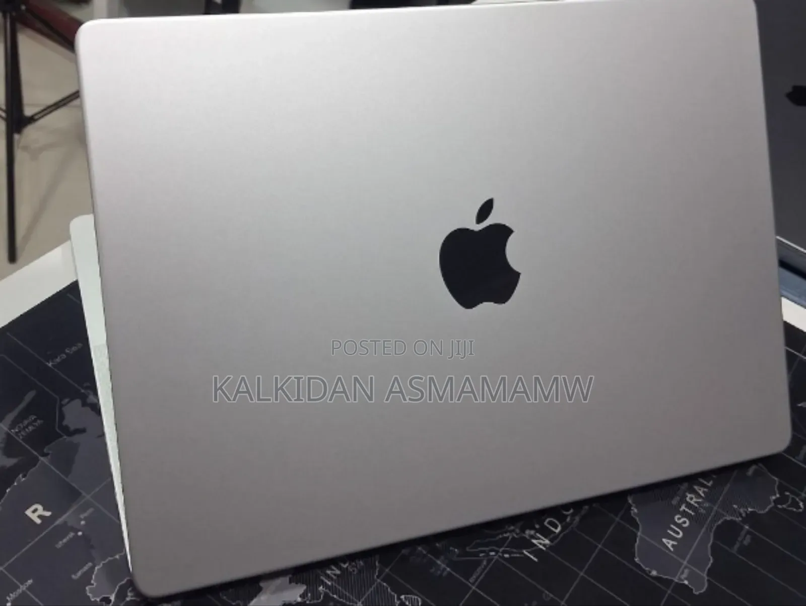 New Laptop Apple MacBook Pro 2024 M4 16GB Apple M4 SSD 512GB