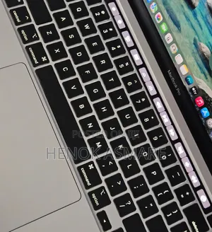 New Laptop Apple MacBook Pro 2022 M2 8GB Apple M2 SSD 256GB