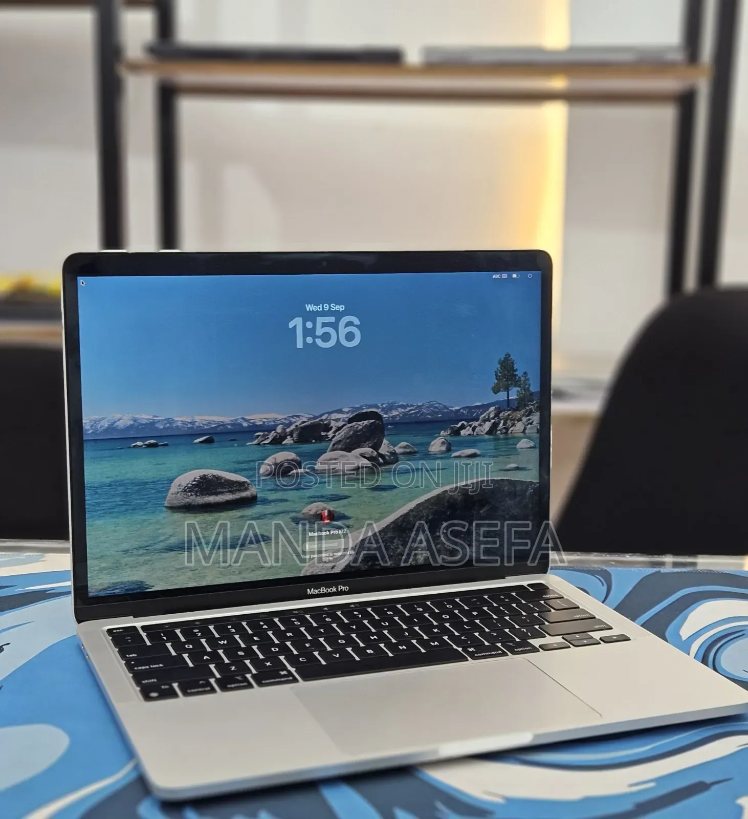 New Laptop Apple MacBook Pro 2022 M2 8GB Apple M2 SSD 256GB