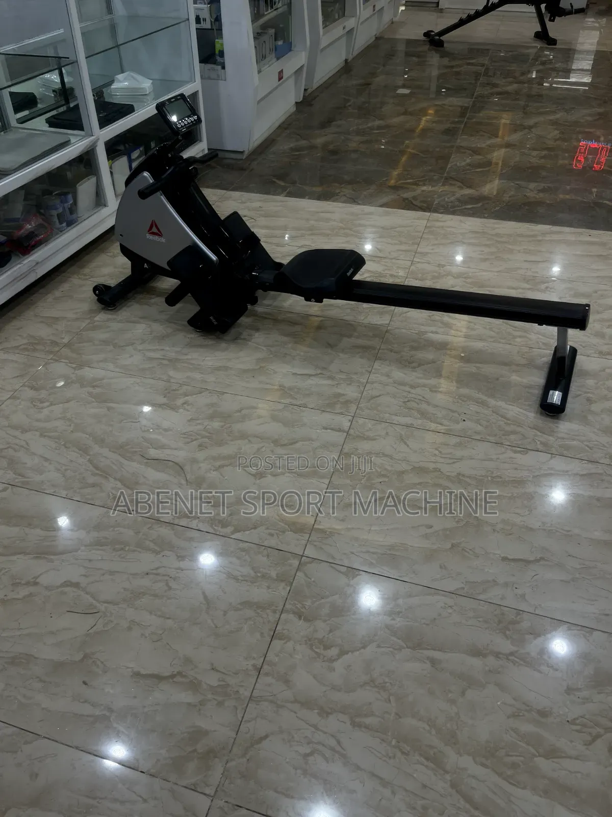 ዘመናዊ የአዉሮጳዉያን ስታንዳርድ Reebok Ar Rowing Machine