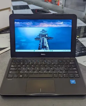 Laptop Dell Latitude 5310 4GB Intel Celeron SSD 128GB