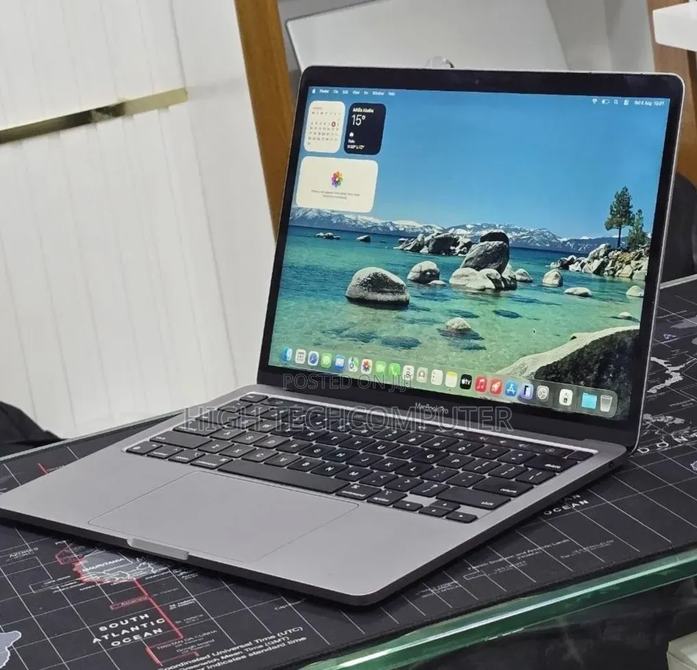New Laptop Apple MacBook Pro 2021 M1 16GB Apple M1 Pro SSD 256GB