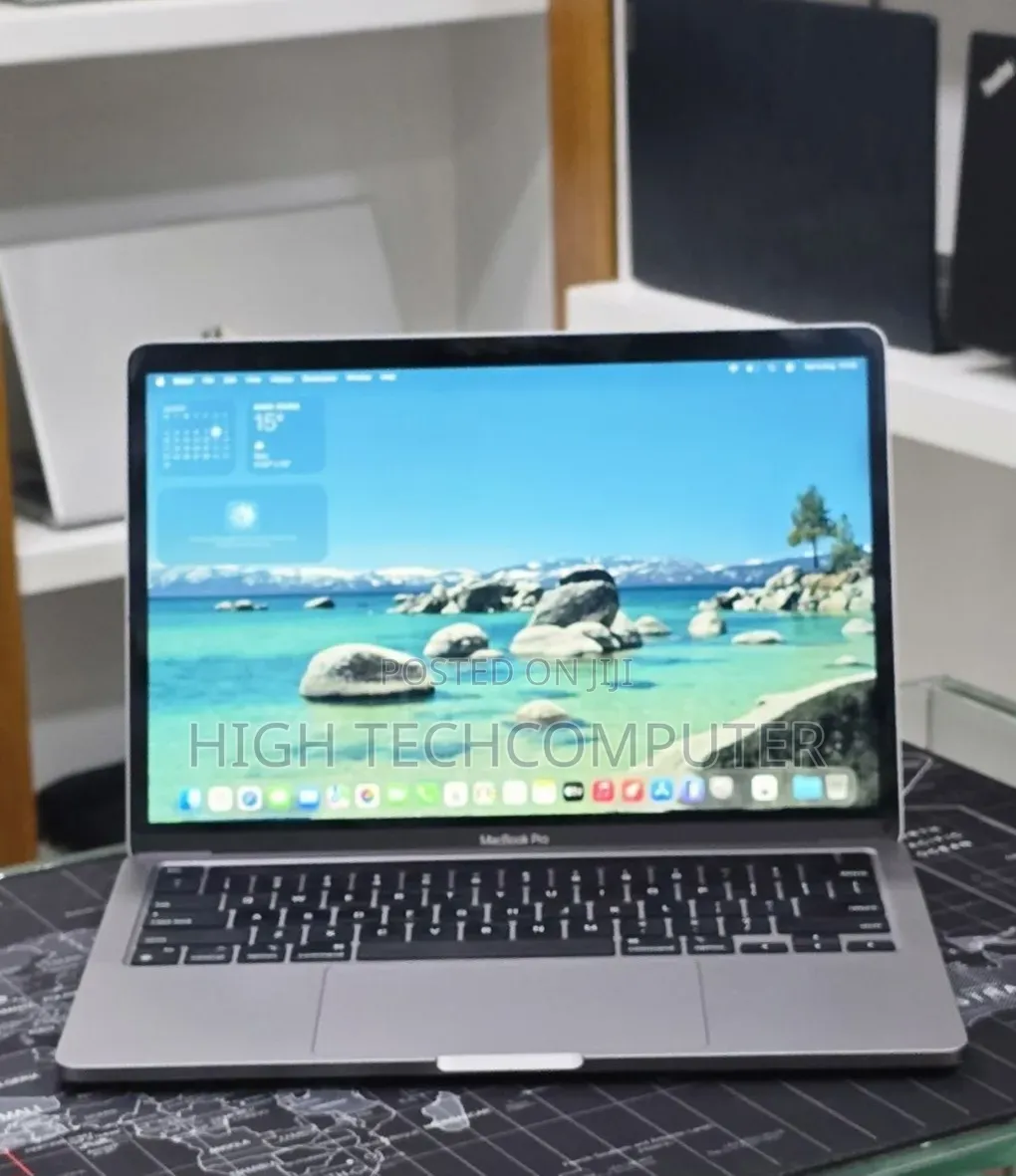 New Laptop Apple MacBook Pro 2021 M1 16GB Apple M1 Pro SSD 256GB