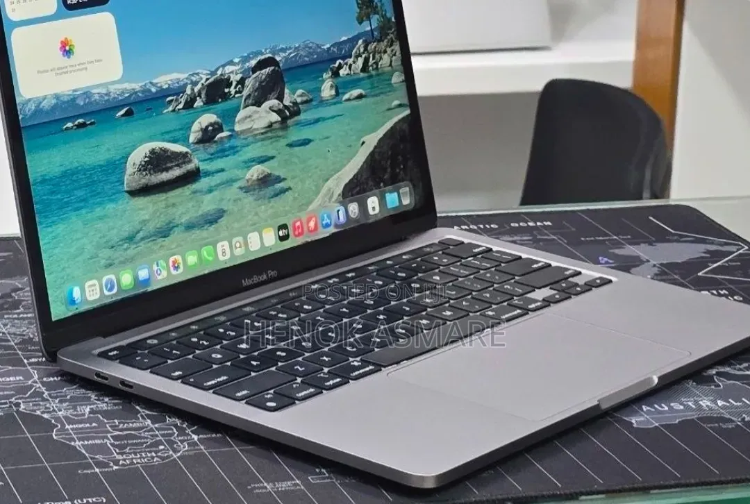 New Laptop Apple MacBook Pro 2022 M2 16GB Apple M2 SSD 256GB