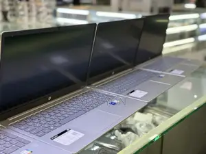 New Laptop HP 15S 16GB Intel Core i7 SSD 1T