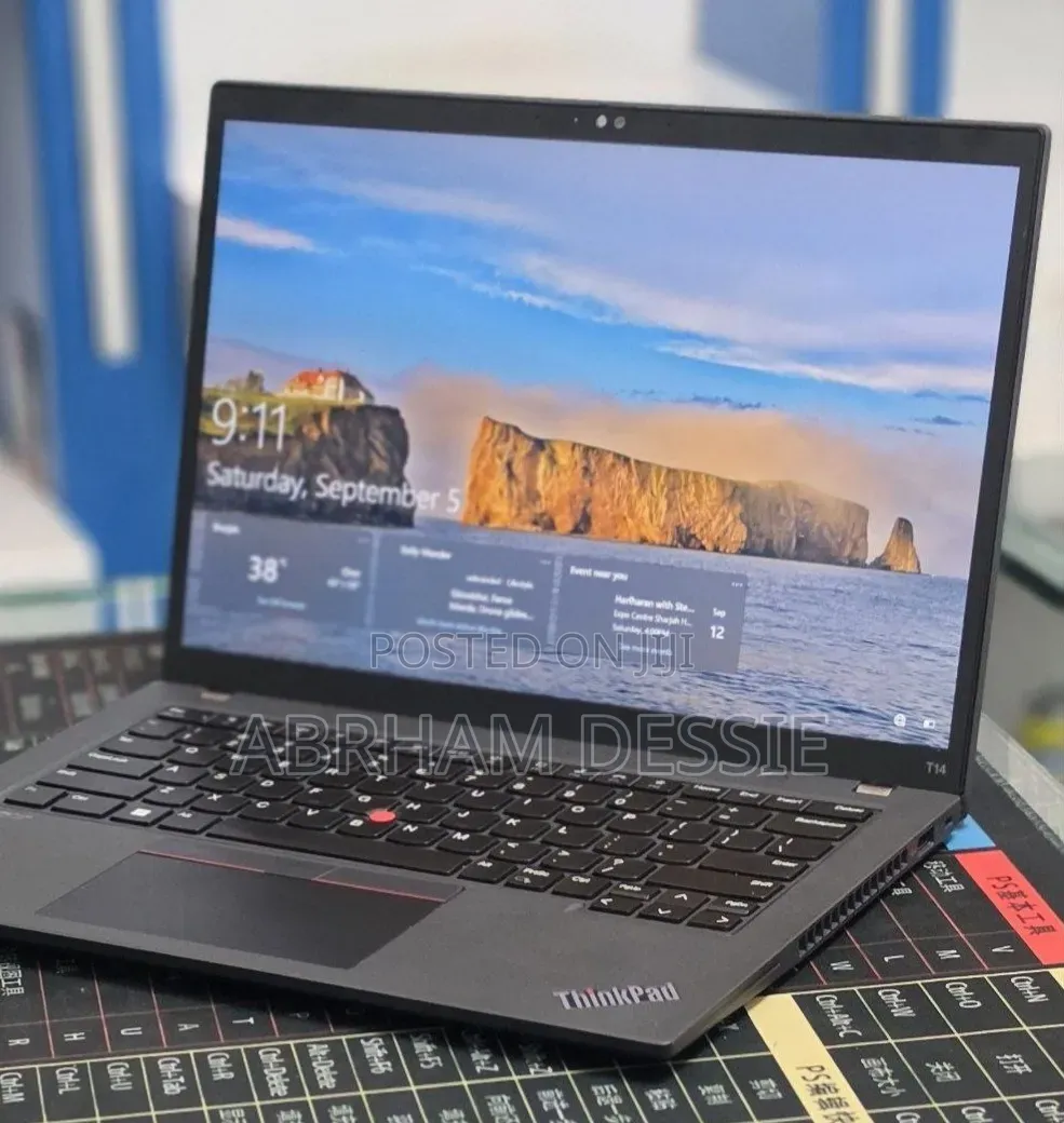 New Laptop Lenovo 16GB Intel Core i7 SSD 512GB
