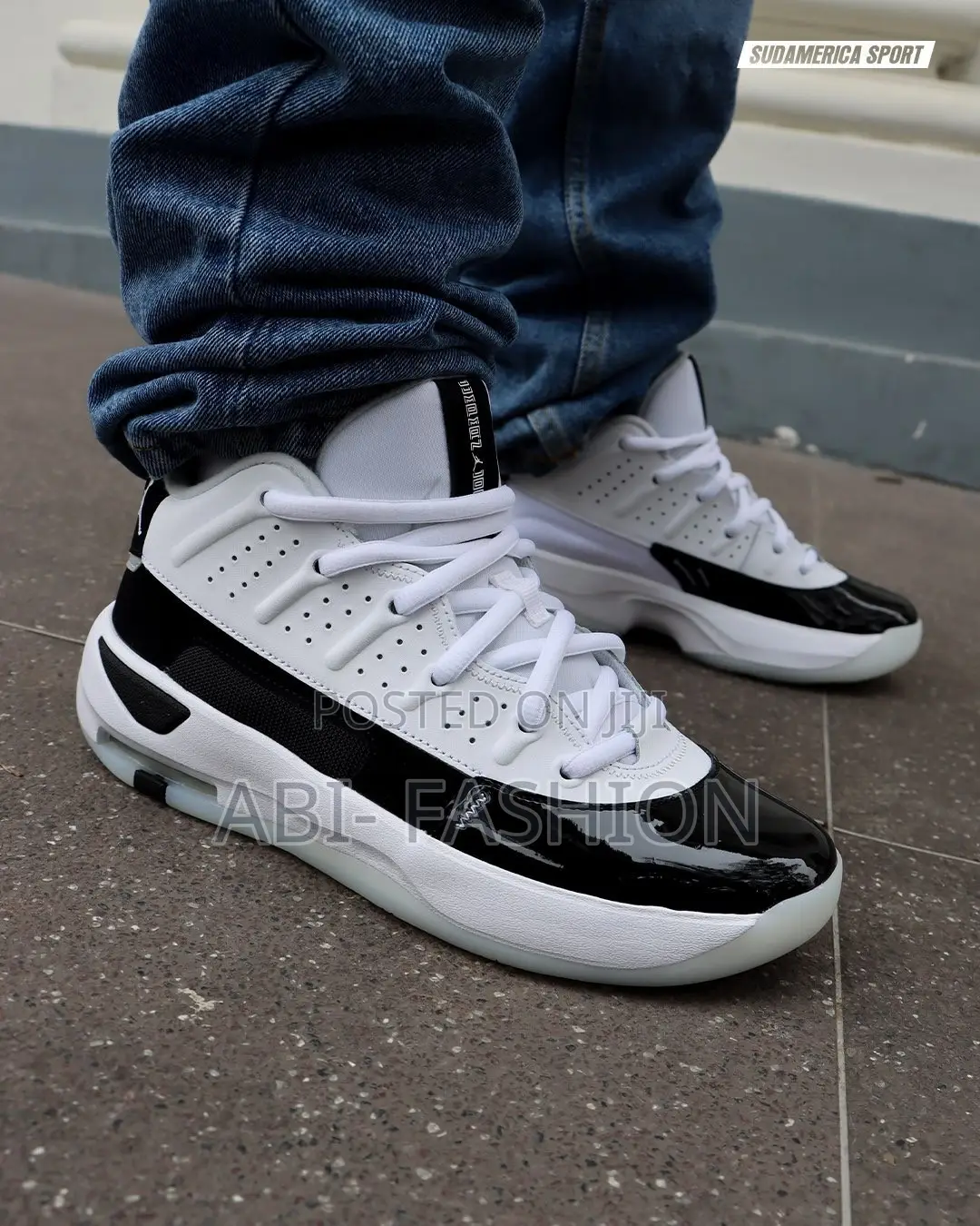 Nike Jordan Max Aura 7 White /Black -Clean and Casual Sneakers