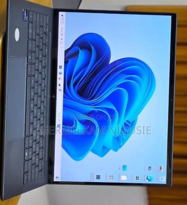 New Laptop HP Dragonfly Folio 16GB Intel Core i7 SSD 512GB