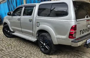 Toyota Hilux 2008 Silver