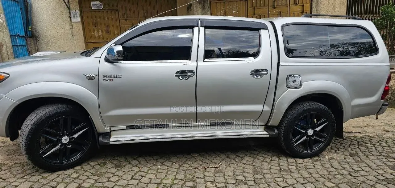 Toyota Hilux 2008 Silver