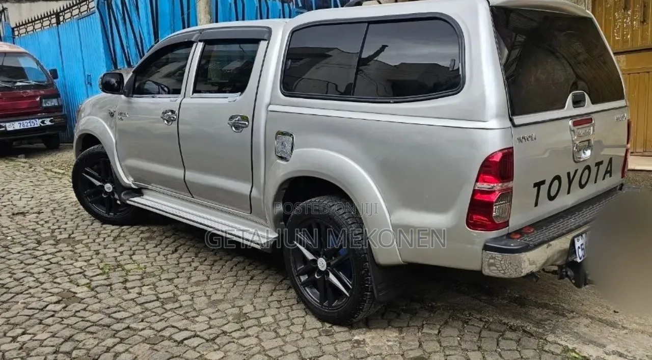 Toyota Hilux 2008 Silver