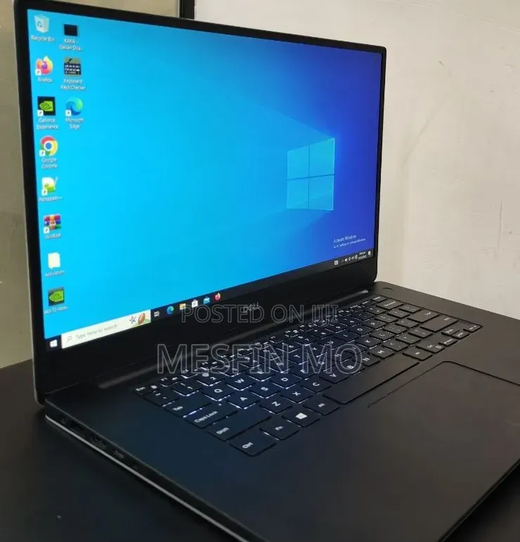 New Laptop Dell XPS 15 9570 16GB Intel Core i7 SSD 512GB