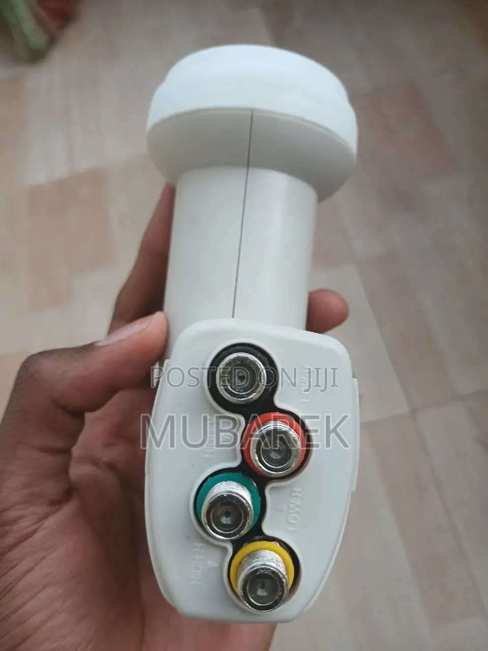 Quattro LNB