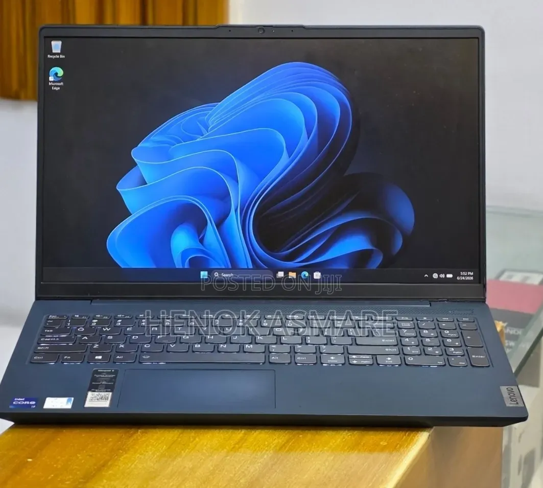 New Laptop Lenovo Ideapad 3 12GB Intel Core i7 SSD 512GB