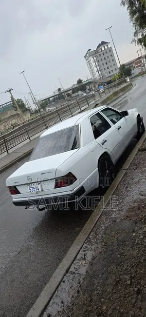 Mercedes-Benz E200 1992 White