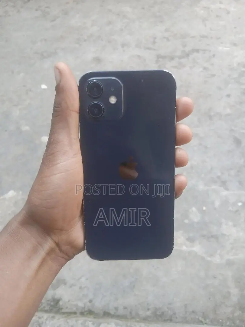 Apple iPhone 12 64 GB Black