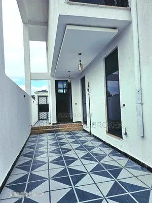 6bdrm House in Bulbula, Bole for sale