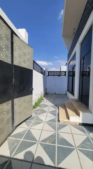 6bdrm House in Bulbula, Bole for sale