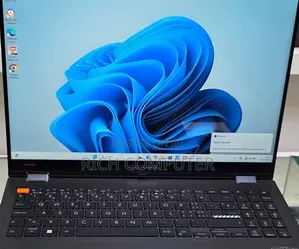New Laptop Asus VivoBook 15 X505BA 16GB Intel Core i9 SSD 1T
