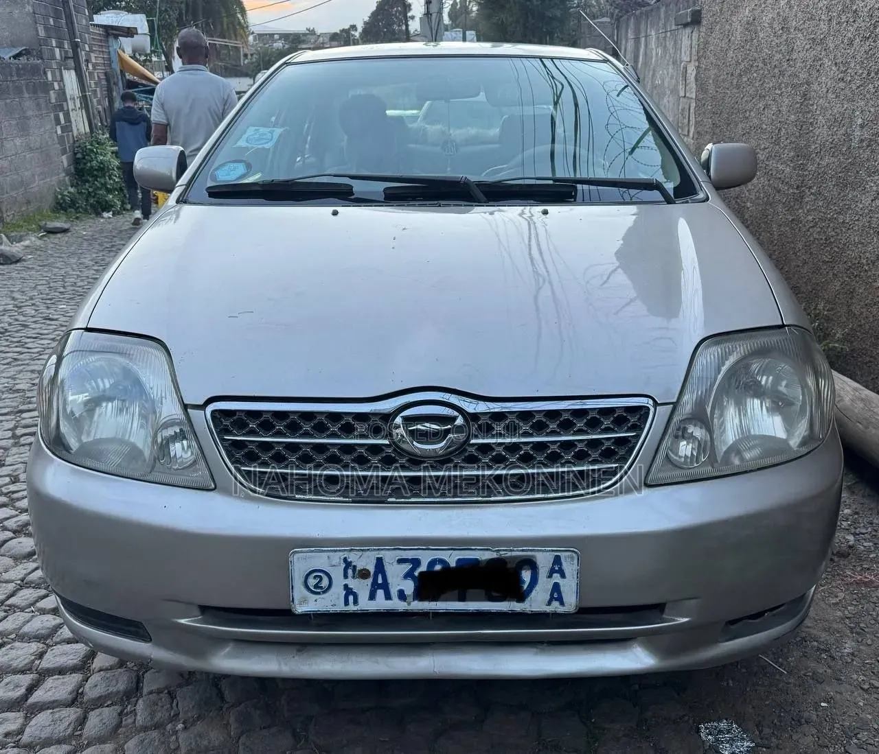 Toyota Corolla 2001 Gold