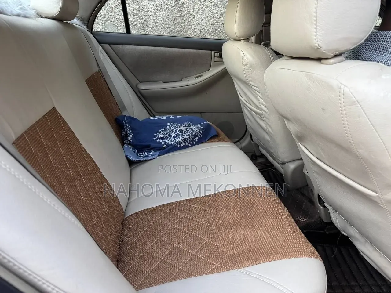 Toyota Corolla 2001 Gold
