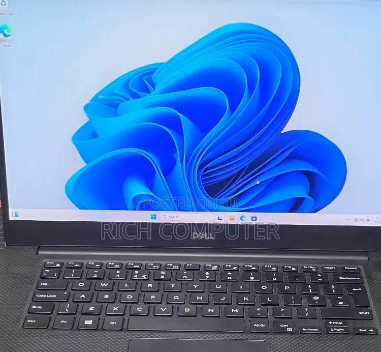 New Laptop Dell XPS 15 16GB Intel Core i5 SSD 512GB