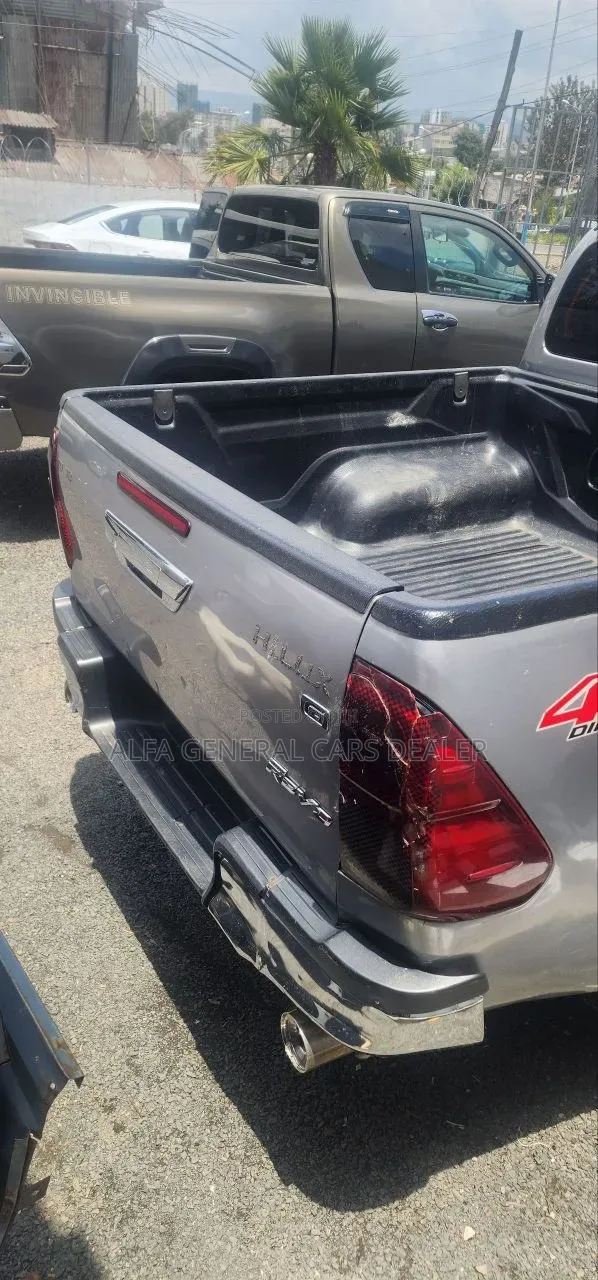 Toyota Hilux 2016